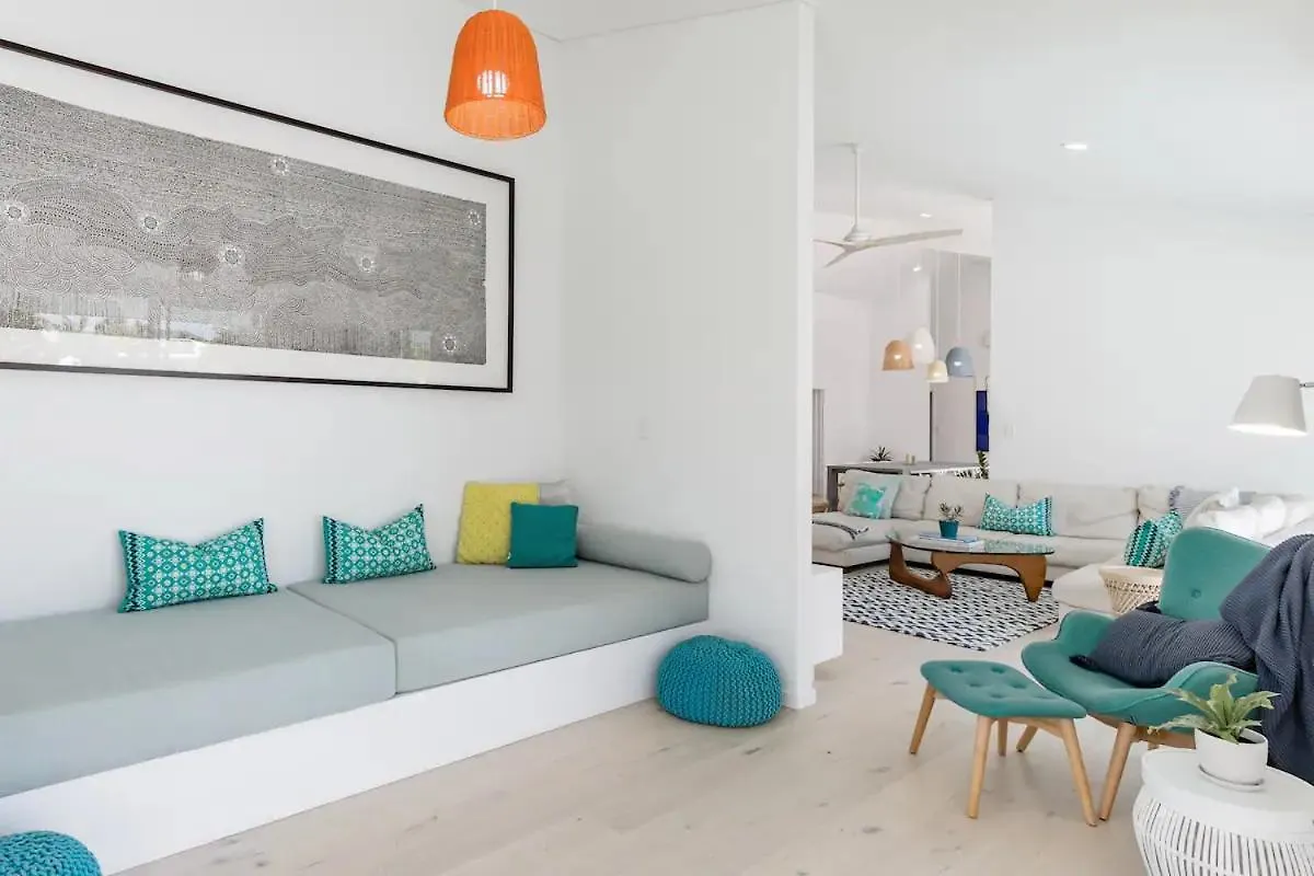Poinciana House—Luxury Noosa Retreat Close To Beach