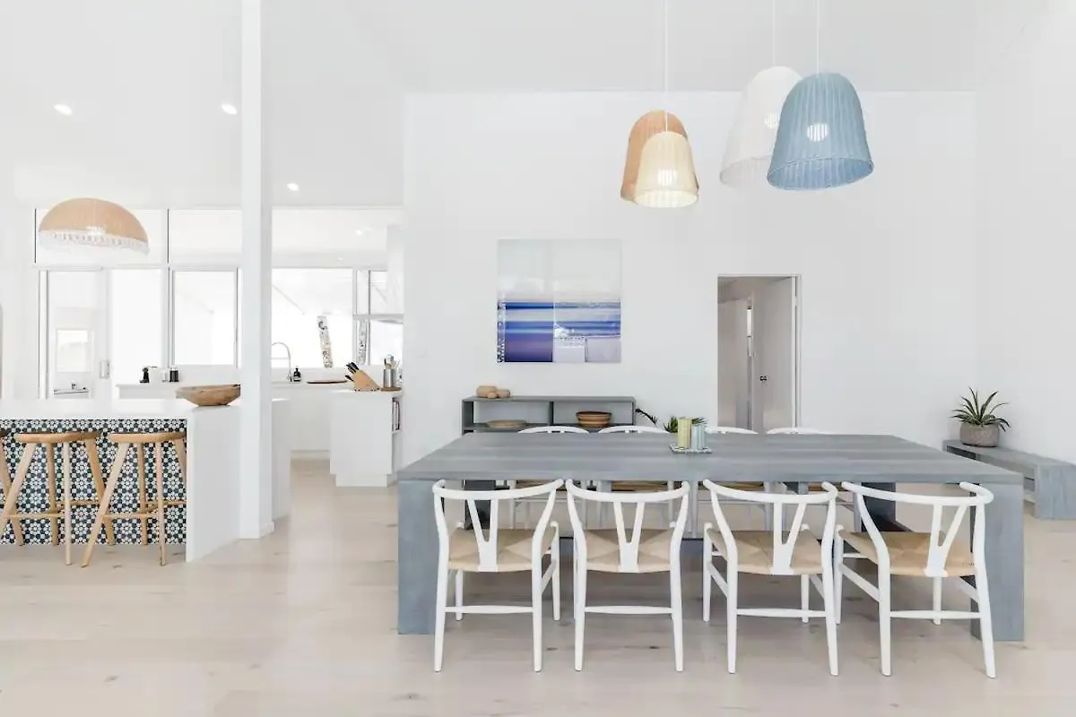 Poinciana House—Luxury Noosa Retreat Close To Beach